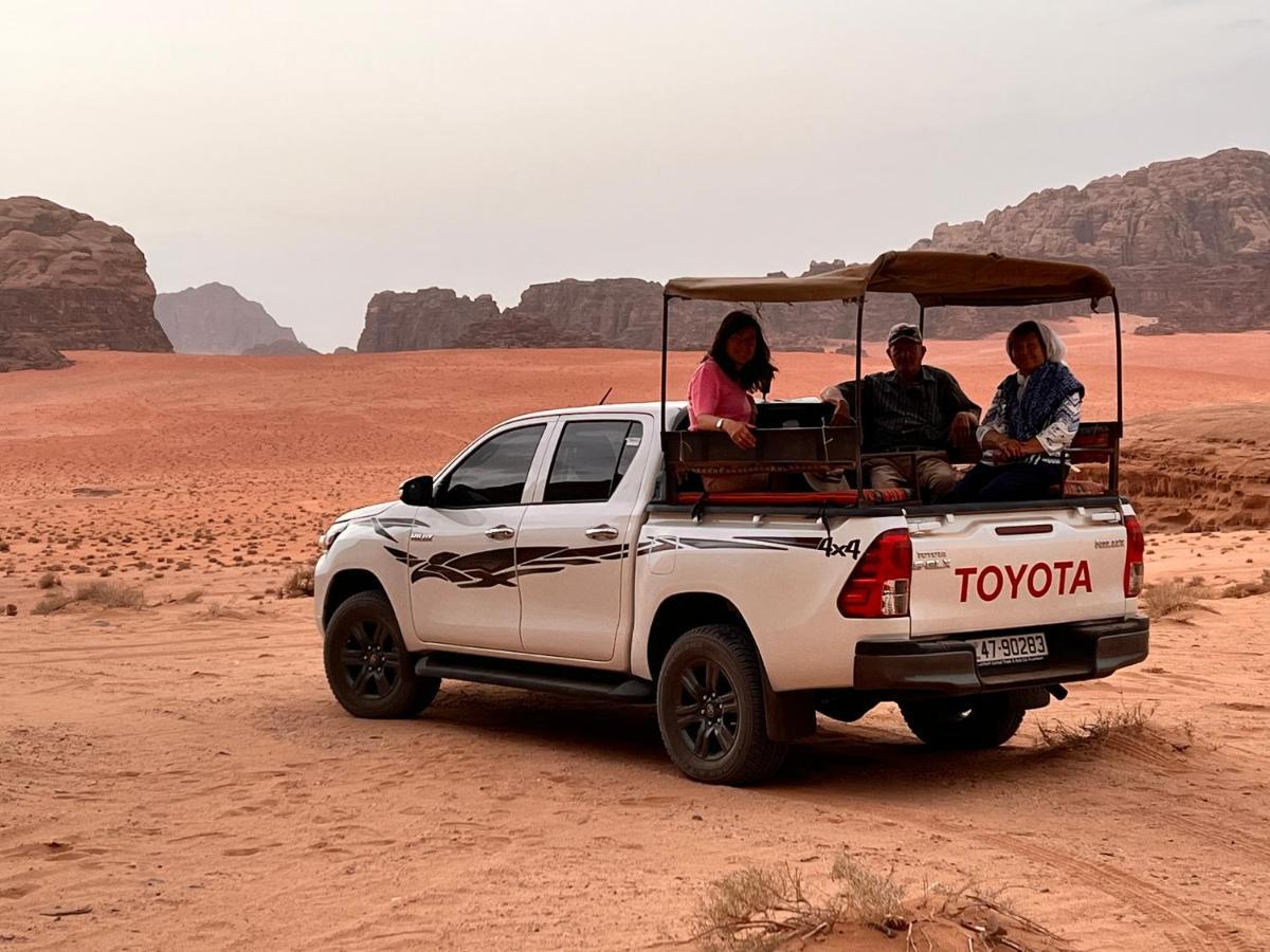 Wadi Rum Sky Tours & Camp Екстериор снимка