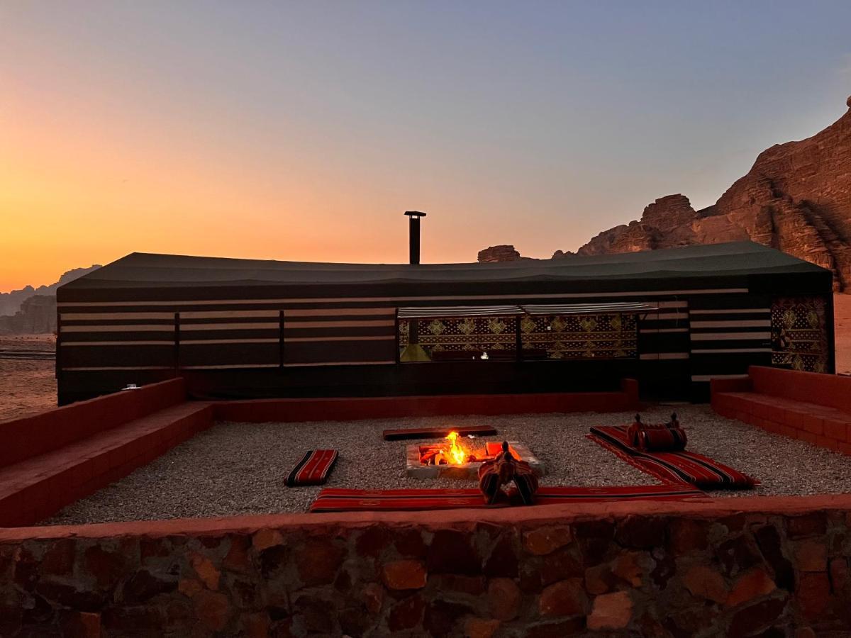 Wadi Rum Sky Tours & Camp Екстериор снимка