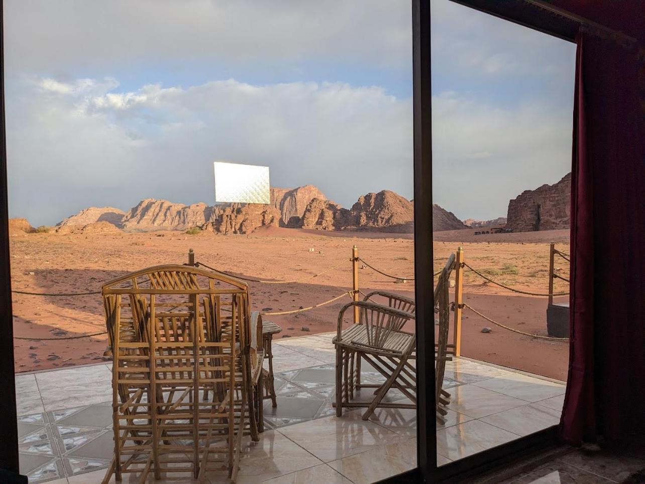 Wadi Rum Sky Tours & Camp Екстериор снимка