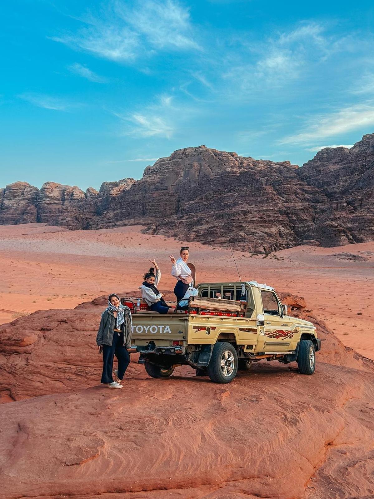 Wadi Rum Sky Tours & Camp Екстериор снимка