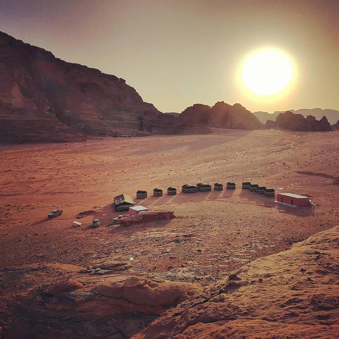 Wadi Rum Sky Tours & Camp Екстериор снимка
